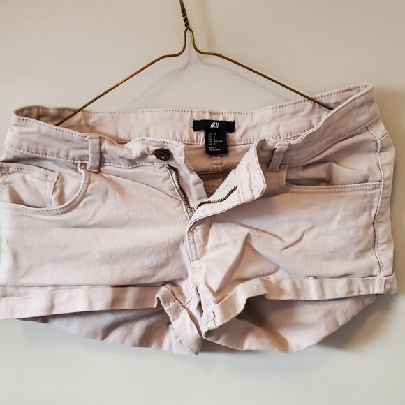 H&M Beige Denim Shorts - Picture 1 of 2